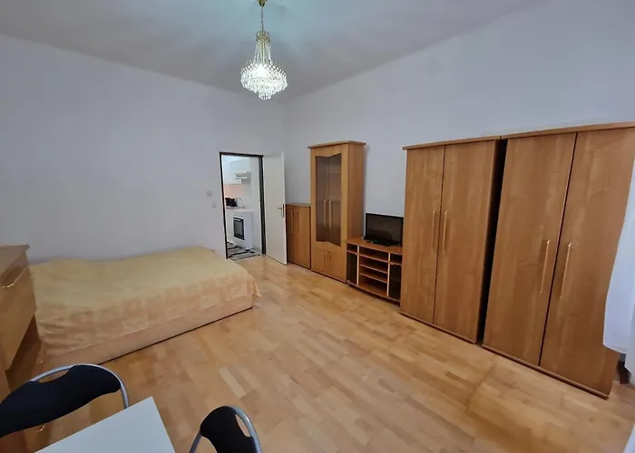 Central City Apartment Apartman *